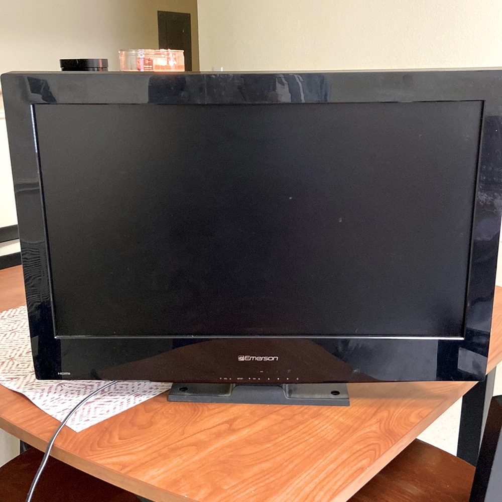 36” Emerson Flat Screen TV
